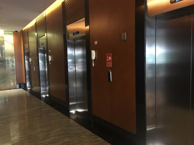 Oficina Comercial Amoblada en Alquiler en ARIFA  Santa Maria CIG266053