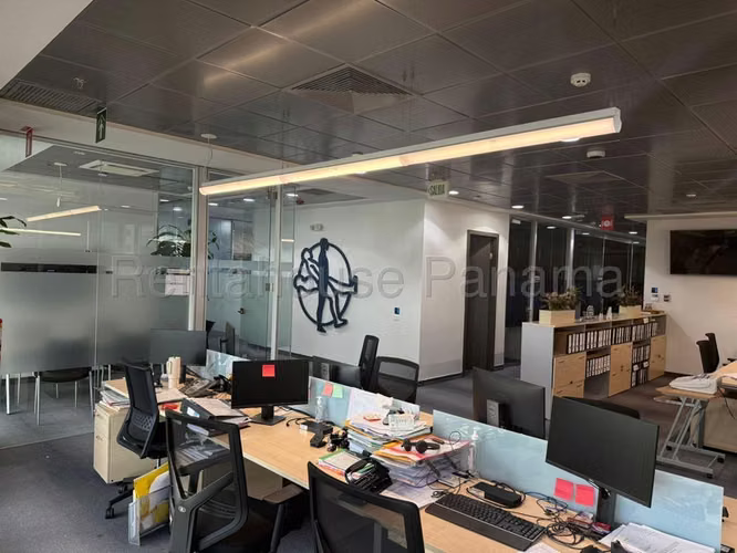 Oficina Comercial Amoblada en Alquiler en ARIFA  Santa Maria CIG266053