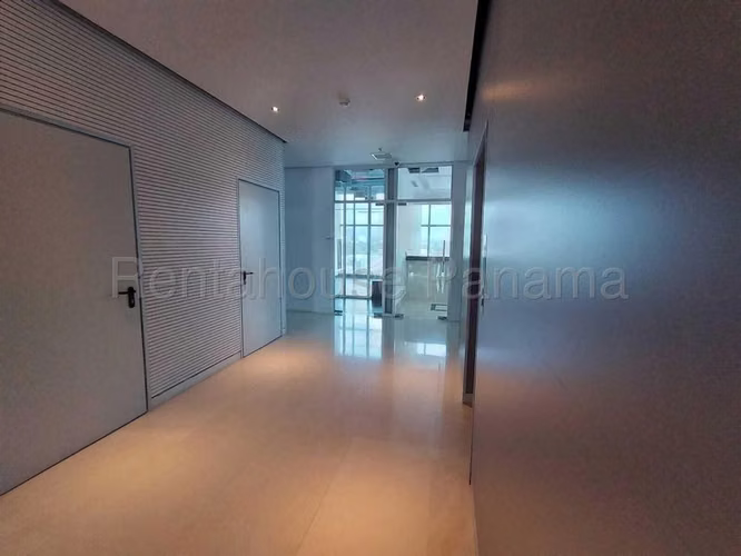 Oficina Comercial en Venta en 37E Business Center Santa María CIG26218