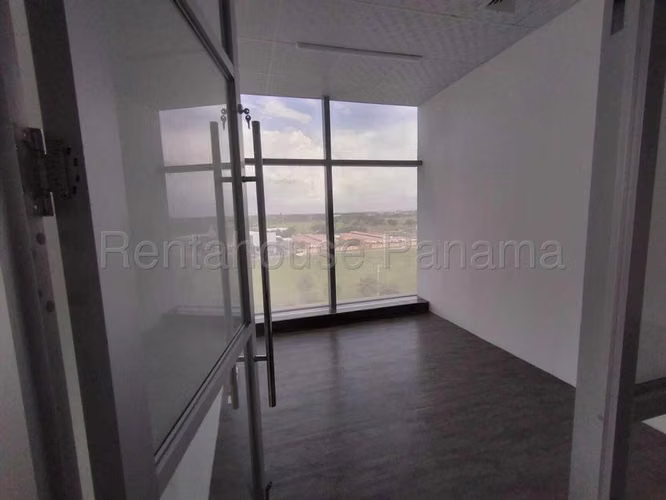 Oficina Comercial en Venta en 37E Business Center Santa María CIG26218