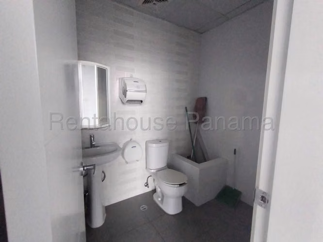 Oficina Comercial en Venta en 37E Business Center Santa María CIG26218