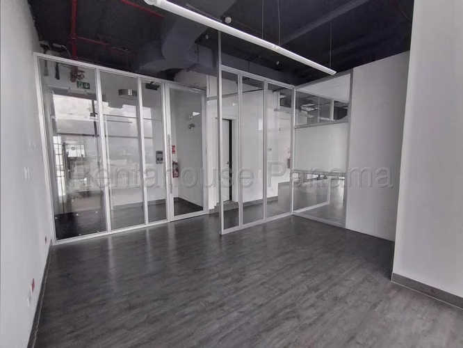 Oficina Comercial en Venta en 37E Business Center Santa María CIG26218