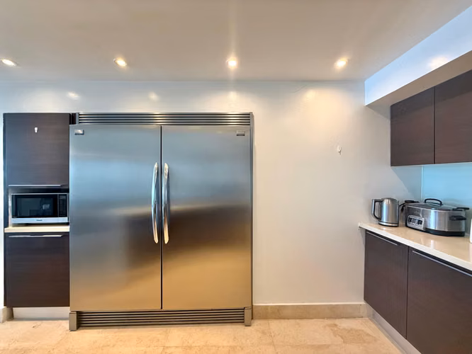 APARTAMENTO EN YOO PANAMA - AVENIDA BALBOA - 260m2 - REMODELADO
