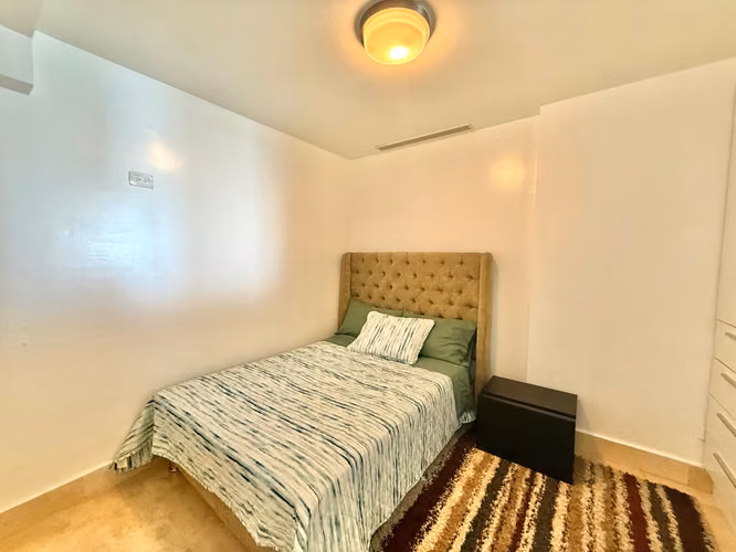 APARTAMENTO EN YOO PANAMA - AVENIDA BALBOA - 260m2 - REMODELADO