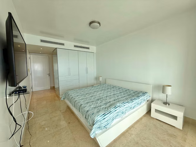 APARTAMENTO EN YOO PANAMA - AVENIDA BALBOA - 260m2 - REMODELADO