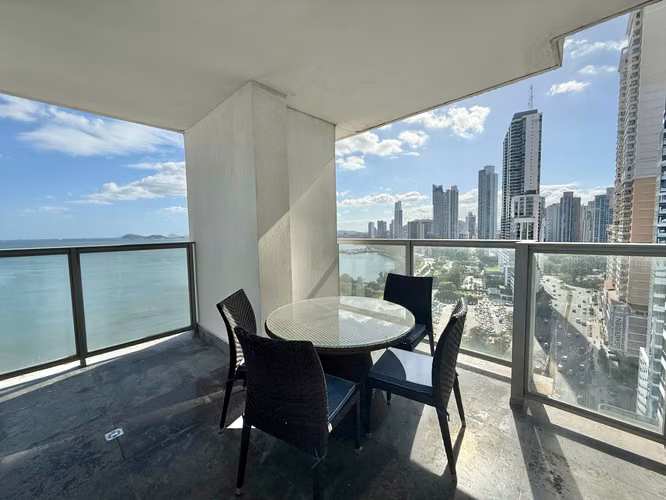 PH YOO PANAMA - AVENIDA BALBOA - VISTA AL MAR