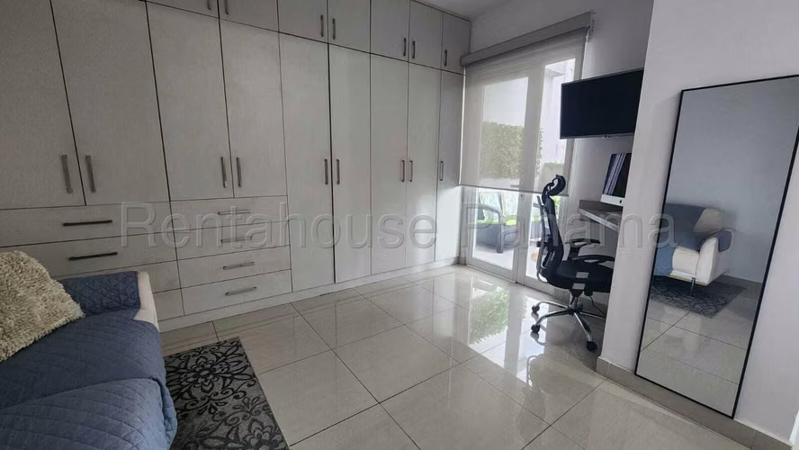 APARTAMENTO EN VENTA EN BELLA VISTA. 43 GV