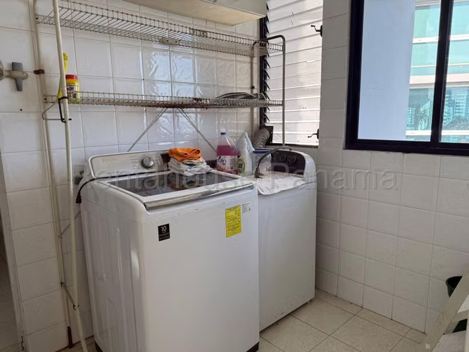 Apartamento en Venta en Avenida Balboa MPM 26-6158