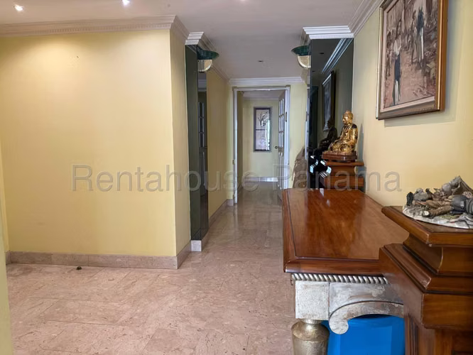 Apartamento en Venta en Avenida Balboa MPM 26-6158