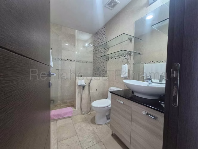 Venta de Exclusivo Apartamento en Punta Pacifica Ph Grand Tower Mts2: 155 PD