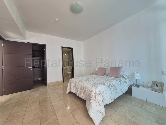 Venta de Exclusivo Apartamento en Punta Pacifica Ph Grand Tower Mts2: 155 PD