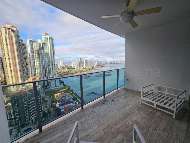 Venta de apartamento de 185.52m² full amoblado en Punta Pacifica 26JSS5248