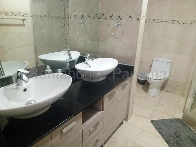 Venta de apartamento de 171m² full amoblado en Punta Pacifica 26JSS6246