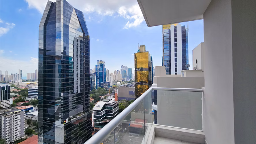 SE ALQUILA APARTAMENTO PH URBANA OBARRIO CLIENTES DIRECTOS - Imagen 4