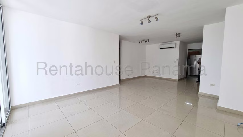 alquilo apartamento en san francisco OF 26-6211
