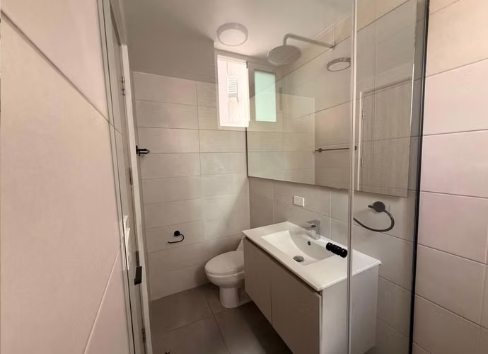 Alquilo Apartamento Semi-amoblado en PH Forest Gate