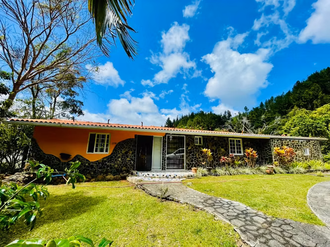 Casa de Montaña Cerca de Cascadas en Altos de María - Imagen 2