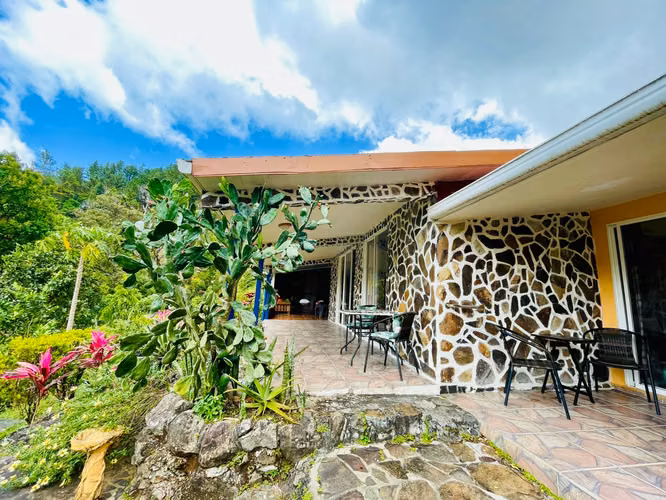 Casa de Montaña Cerca de Cascadas en Altos de María - Imagen 8