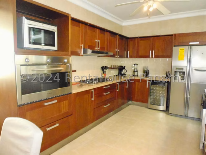 ALQUILER DE APARTAMENTO EN SUNRISE TOWER OBARRIO HQ