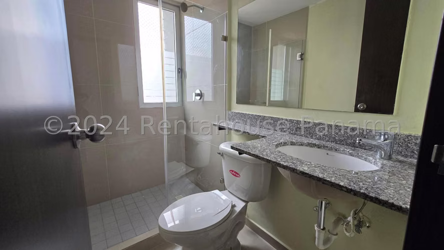 Apartamento en Venta en Carrasquilla  JG