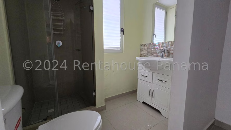 Apartamento en Venta en Carrasquilla  JG