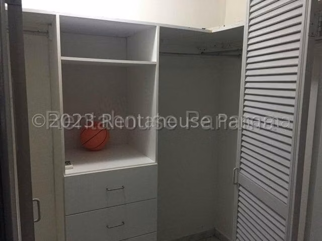 Se Alquila Apartamento en Bellavista VLU26-6562