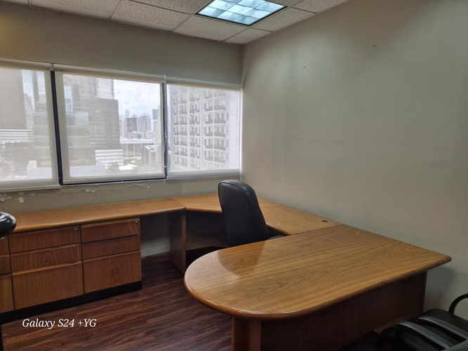 ALQUILER O VENTA DE OFICINA EN BELLA VISTA - Imagen 2