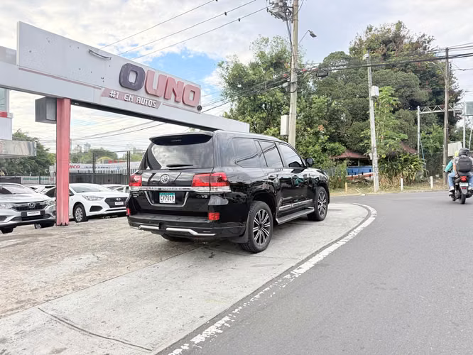Toyota Land Cruiser 2019
