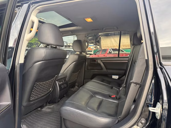 Toyota Land Cruiser 2019