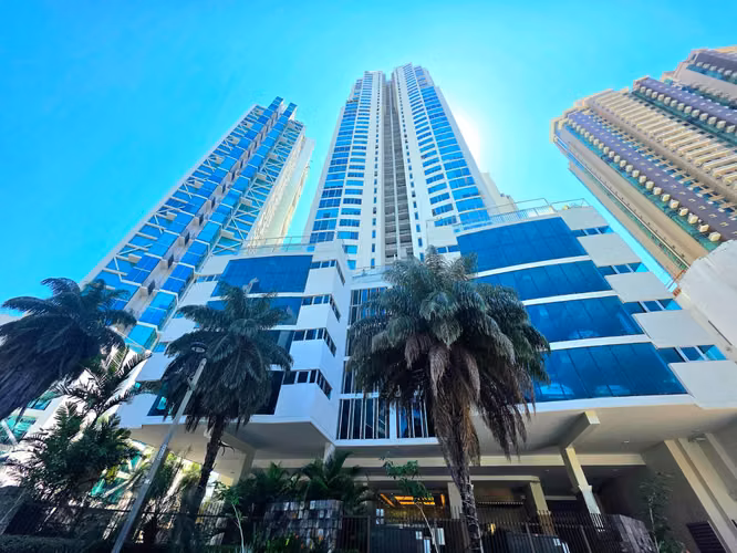 Sell Spacious Apartment in PH Blue Bahia, Punta Pacífica 26-6227GG