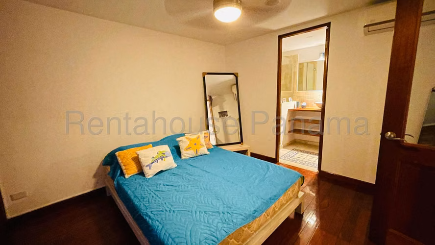 Vendo Apartamento Espacioso en PH Casa Malecon, Casco Antiguo 26-6232GG