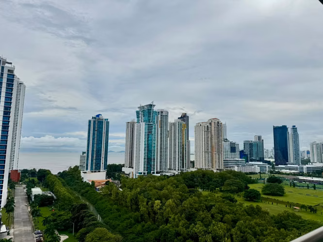 ABSOLUTE REMATE APT AAA 3R3.5B2P VISTA A MAR EN PH PARKLANE 730000 - Imagen 9