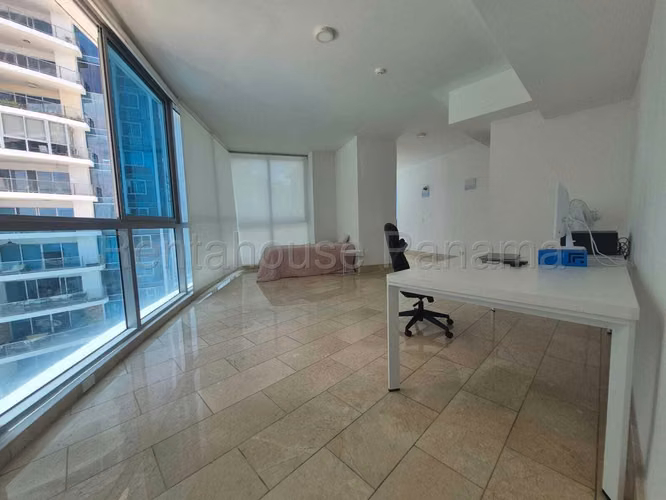 Apartamento en Venta Frente al Mar en Punta Pacifica 26*6633Mfk