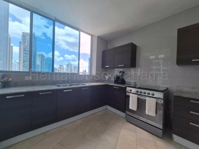 Apartamento en Venta Frente al Mar en Punta Pacifica 26*6633Mfk