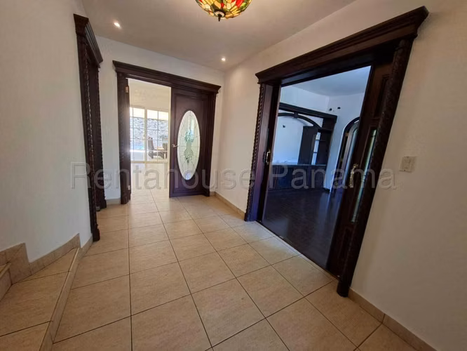Casa en Venta en Costa del Este 26*6634Mfk