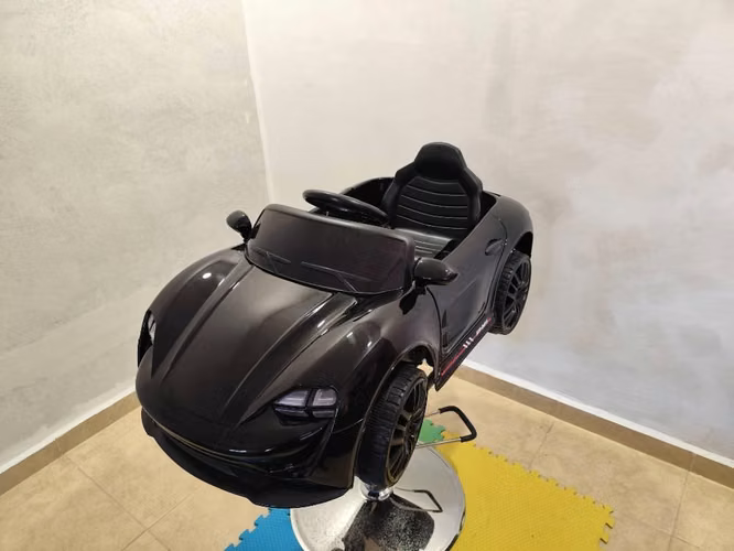 Se vende silla de barbería para niños