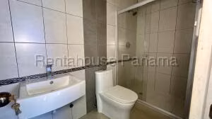 Venta de Apartamentocon 155m2 en El Cangrejo PH Astoria 26-6593SR