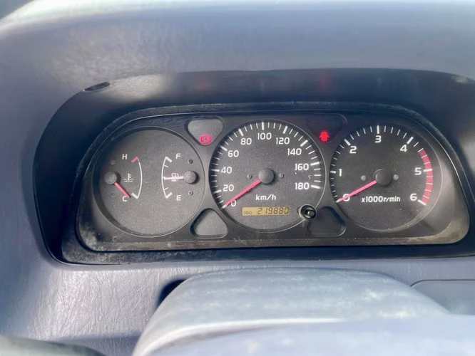 2002 Toyota Prado Diesel 4x4 en Pedasi
