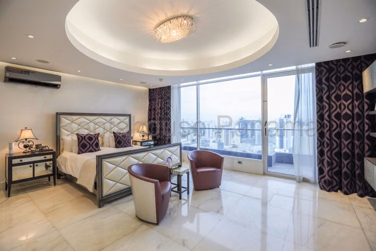 Venta de Penthouse en El Cangrejo con piscina privada AK - Imagen 9