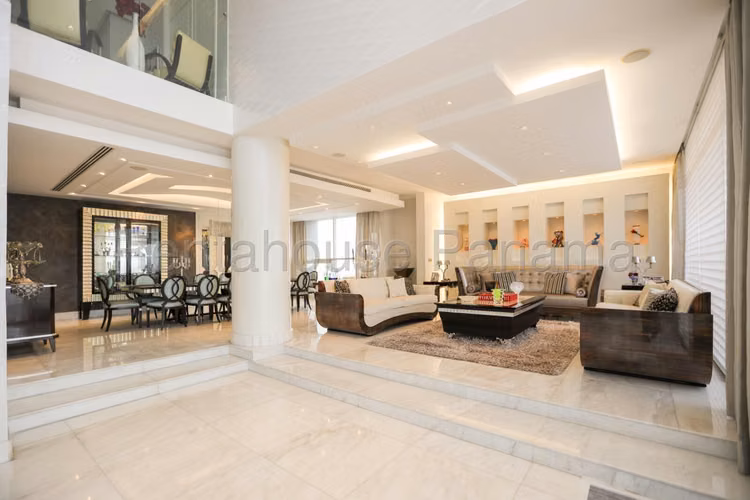 Venta de Penthouse en El Cangrejo con piscina privada AK - Imagen 13