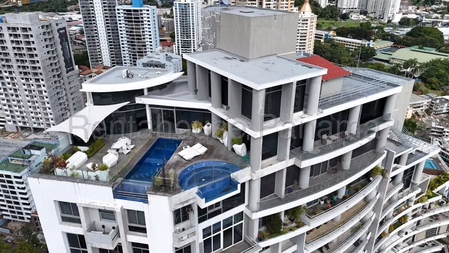 Venta de Penthouse en El Cangrejo con piscina privada AK - Imagen 15