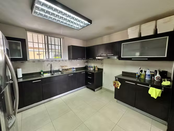 Se alquila con opcion a compra casa en Altos de Panamá, Bosque de Las Cibeles - Imagen 7