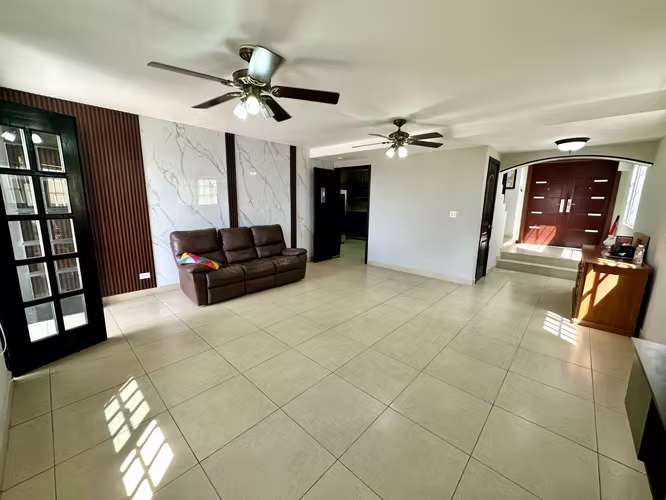 Se alquila con opcion a compra casa en Altos de Panamá, Bosque de Las Cibeles - Imagen 4
