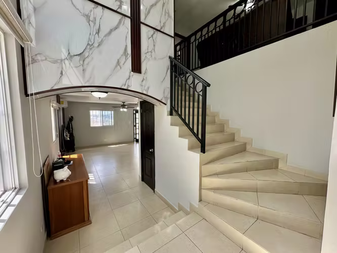 Se alquila con opcion a compra casa en Altos de Panamá, Bosque de Las Cibeles