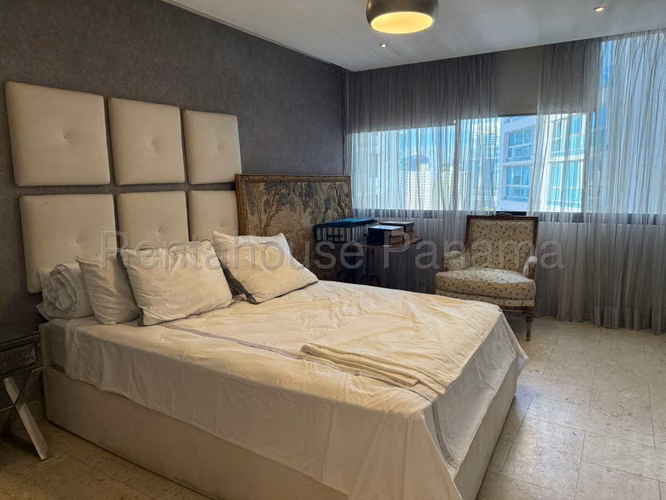 Venta de apartamento en Avenida Balboa AK