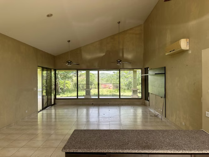 Brisas de Los Lagos - Casa con Potencial en Venta - Imagen 8