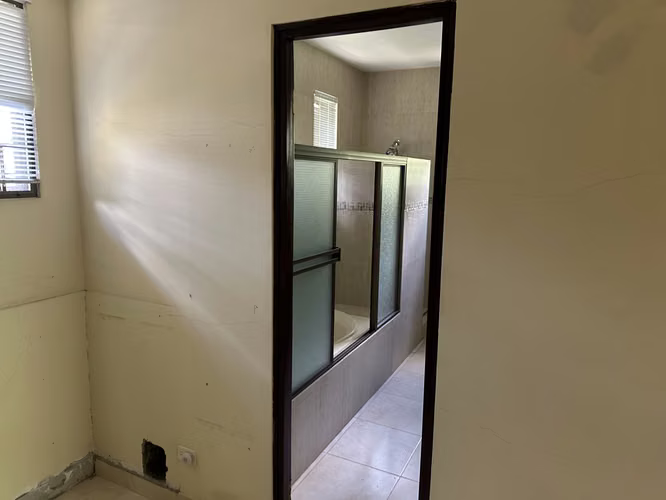 Brisas de Los Lagos - Casa con Potencial en Venta - Imagen 13