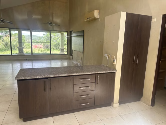 Brisas de Los Lagos - Casa con Potencial en Venta - Imagen 5