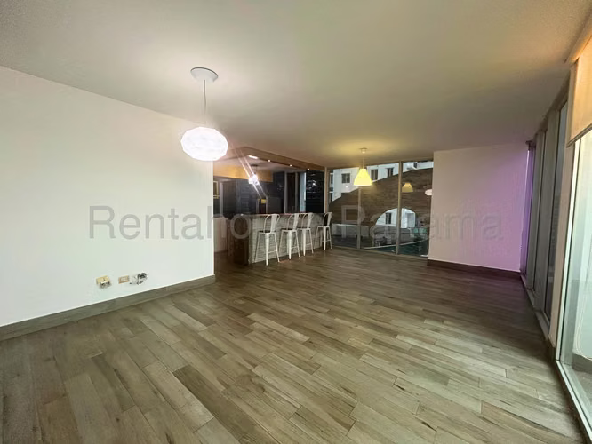 Venta de apartamento en San Francisco AK - Imagen 3