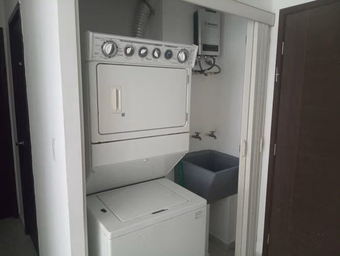 ALQUILO APTO 2REC 2 BAÑOS AV BALBOA VISTA AL MAR